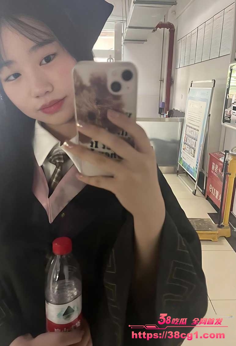 176986240004648______.jpeg 176986240004648______.jpeg